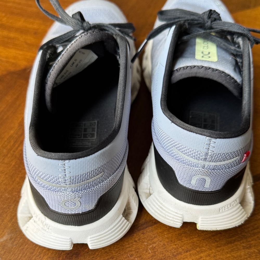 On Running Women's Sneakers Blue with Black - Picture 8 of 8